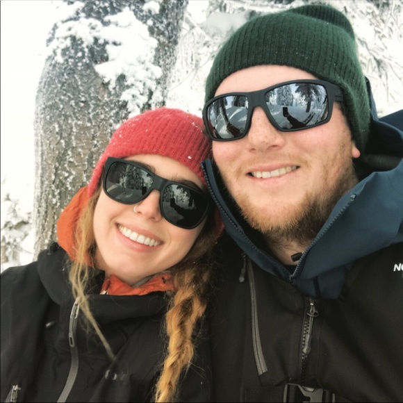 Meet your Posher, Alex - Picture 2 of 3